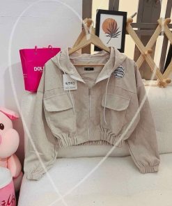 áo Khoác Nhung Tăm Nữ Dáng Thêu Chữ D&g Có 2 Túi Hộp Phía Trước – Htm Fashion