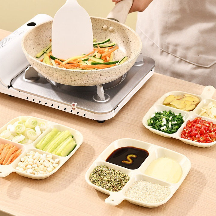 đĩa Chia 4 Ngăn Hình Vuông Tiện Dụng – Gdn