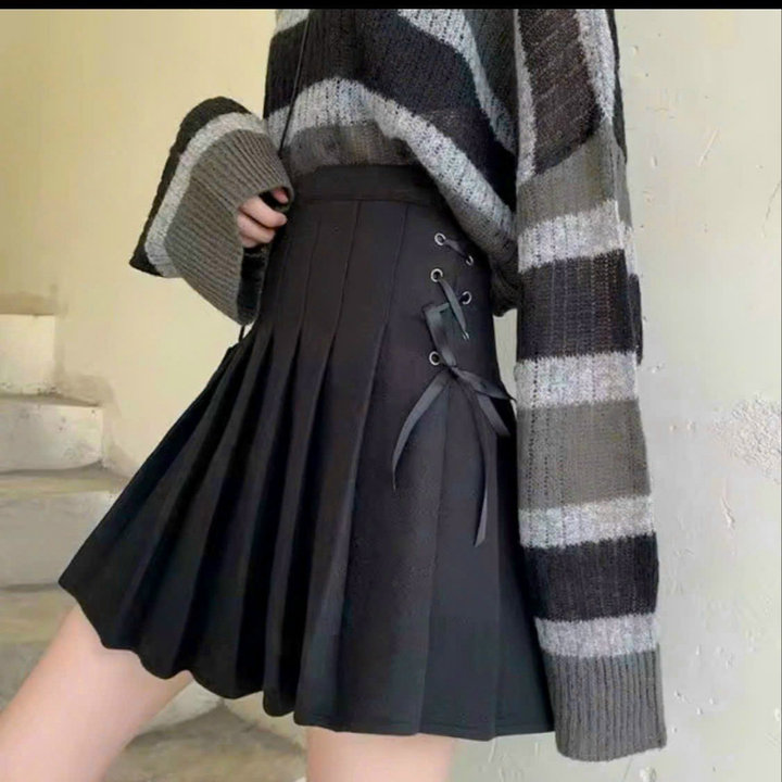 Chân Váy Tennis Xếp Ly Xỏ Dây – Lê Phương Boutique