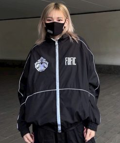 áo Khoác Dù Nam Nữ 2 Lớp In Chữ Fafic Phối Sọc Cánh Tay Cá Tính – Htm Fashion
