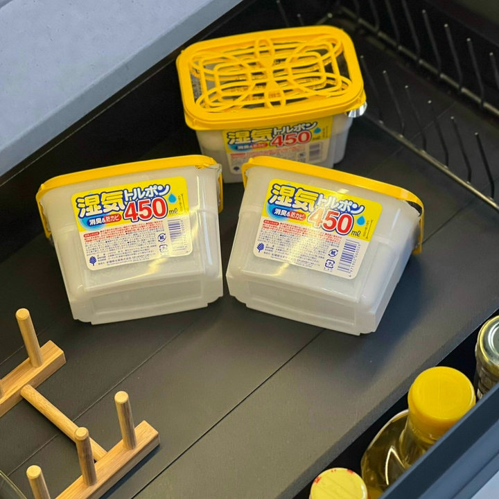 Hộp Hút ẩm Nhật Bản Kokubo 450ml Chống Mốc Quần áo Tủ Giày Khử Mùi Hôi