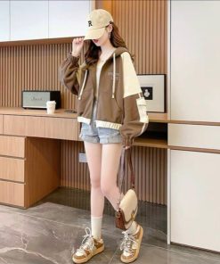 áo Khoác Nỉ Nữ Lửng Dây Kéo Thêu Chữ Enjok Cực Chất Phong Cách – Htm Fashion