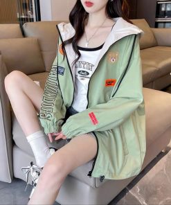 áo Khoác Dù ép 3 Lớp Nữ Logo Thêu Gấu áo Dây Kéo Thời Trang Hot – Htm Fashion