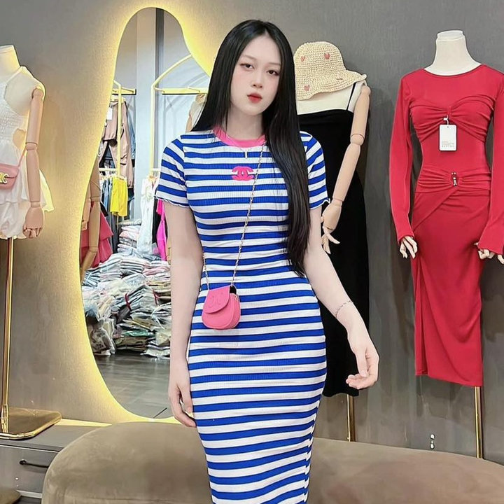 đầm Thun Gân Nữ ôm Body Dáng Dài Sọc Ngang Phối Cổ Bt67o- Nana House