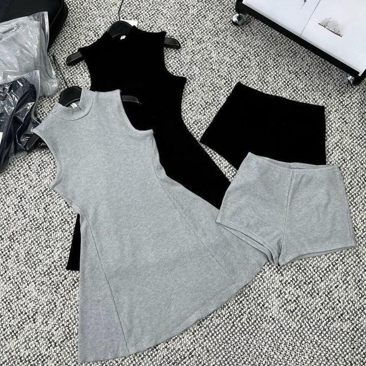 đầm Xòe Cổ Lọ Kèm Quần Ngắn – Lê Phương Boutique