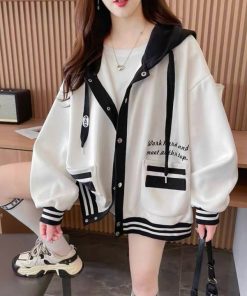 áo Khoác Ngoài Nữ Kiểu Dáng Hoodie Thiết Kế 2 Màu Có Nút Bấm Phối Viền Khác Màu Mặc đẹp Có Nón – U092