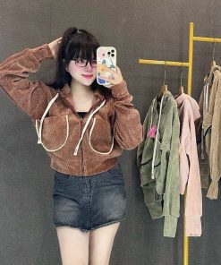 áo Khoác Nhung Gân Nữ Croptop Dáng Lửng Thêu Chữ Dav ở Nón -htm Fashion