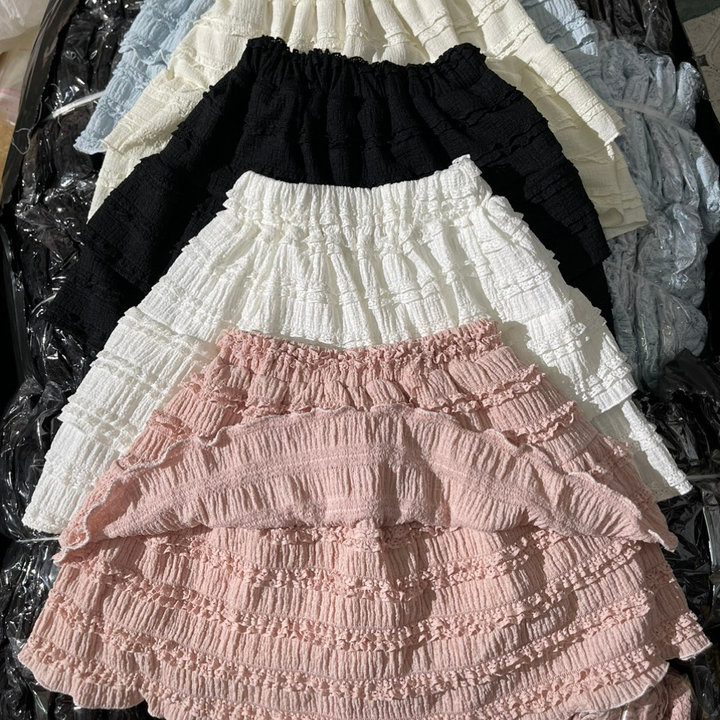 Chân Váy 2 Tầng Vải Len Gân – Lê Phương Boutique
