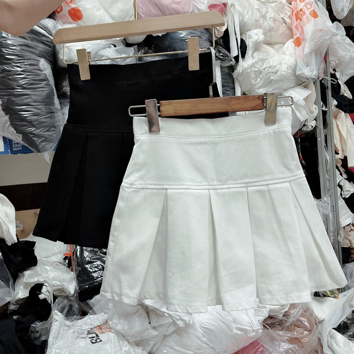 Chân Váy Kaki Xếp Ly – Lê Phương Boutique