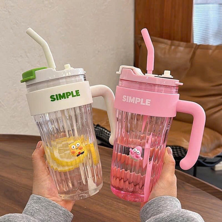 Ly đựng Nước ống Hút Có Quai Simple 920ml – Su