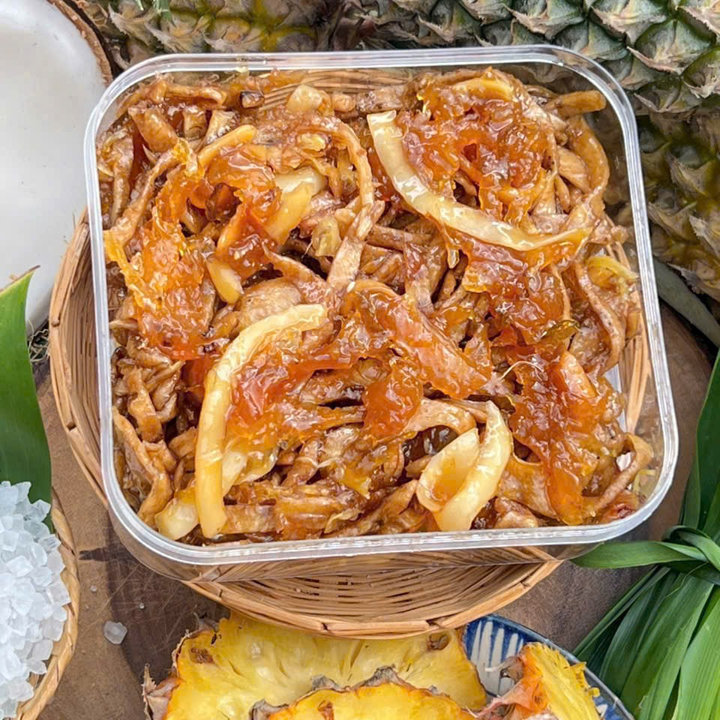 Mứt Chuối Xiêm Xào Khóm Dừa Non, đậm Vị Quê, ăn Là Mê 500g – Winnie House