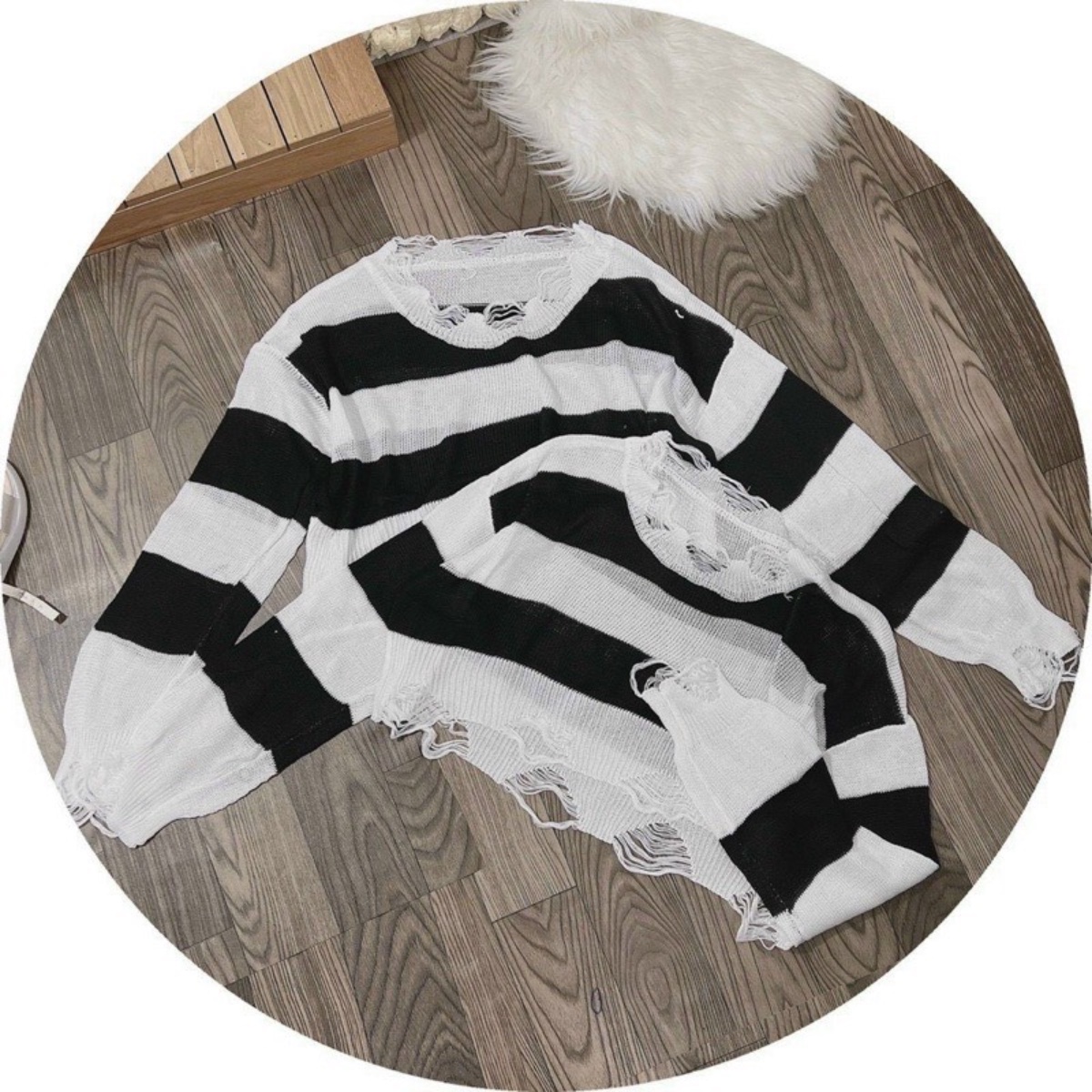áo Len Tay Dài Croptop Sọc Rách Kiểu – Be Youself
