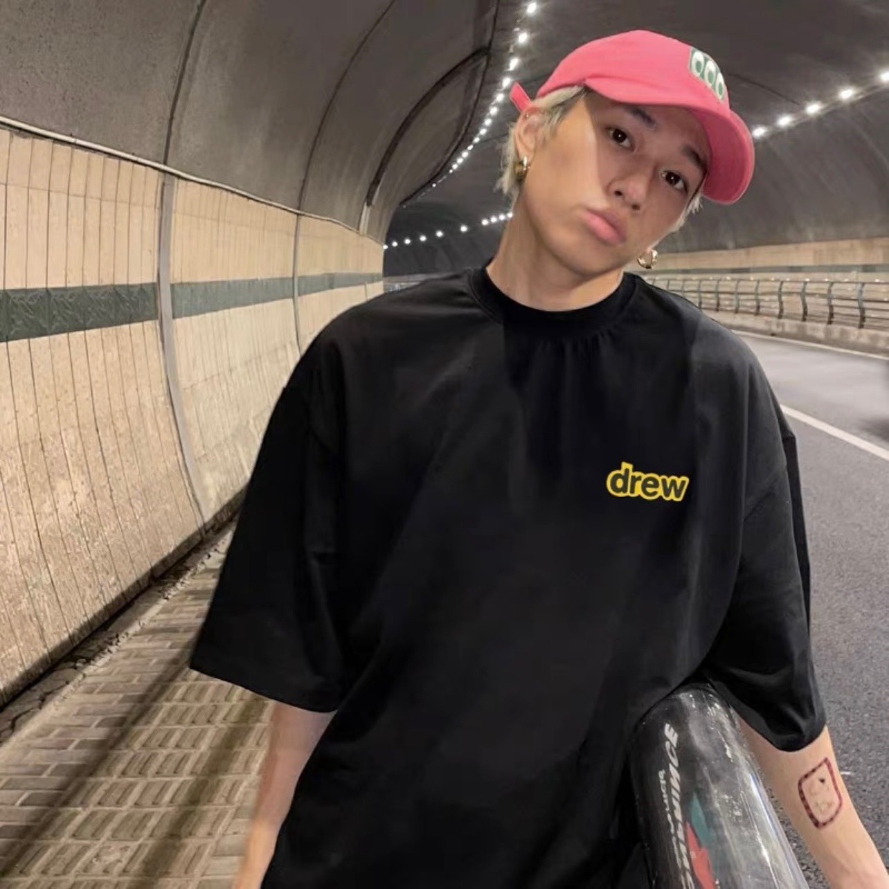 Áo Thun Tay Lỡ Unisex Mã Drew Mịn Mát Thấm Hút Mồ Hôi – Chốt đi Store