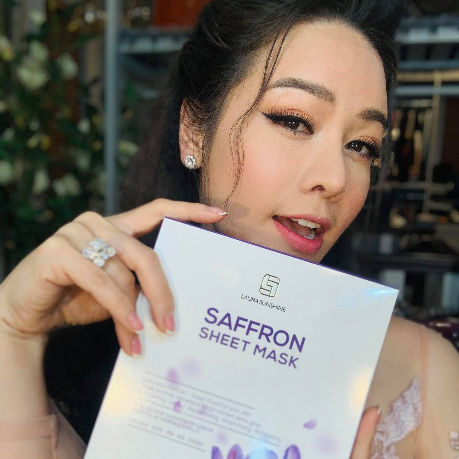 Mặt Nạ Saffron 5 Miếng Laura Sunshine