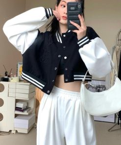 áo Khoác Nữ From Lửng Croptop Vải Nỉ Thêu Chữ As Sắc Nét Ut52 – Phương Store