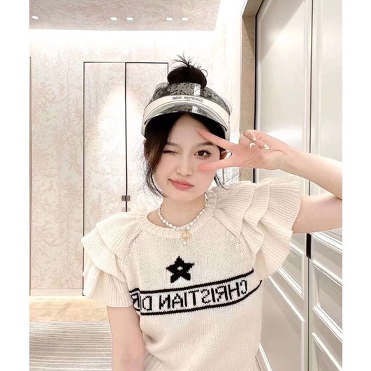 áo Mongtoghi Tay Bèo 3 Tầng Phối Chữ Trước Ngực Anb3t – Chipxinhxk
