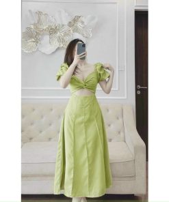 đầm Lụa Xoắn Ngực Khoét Eo V202 – Cloudy Dress