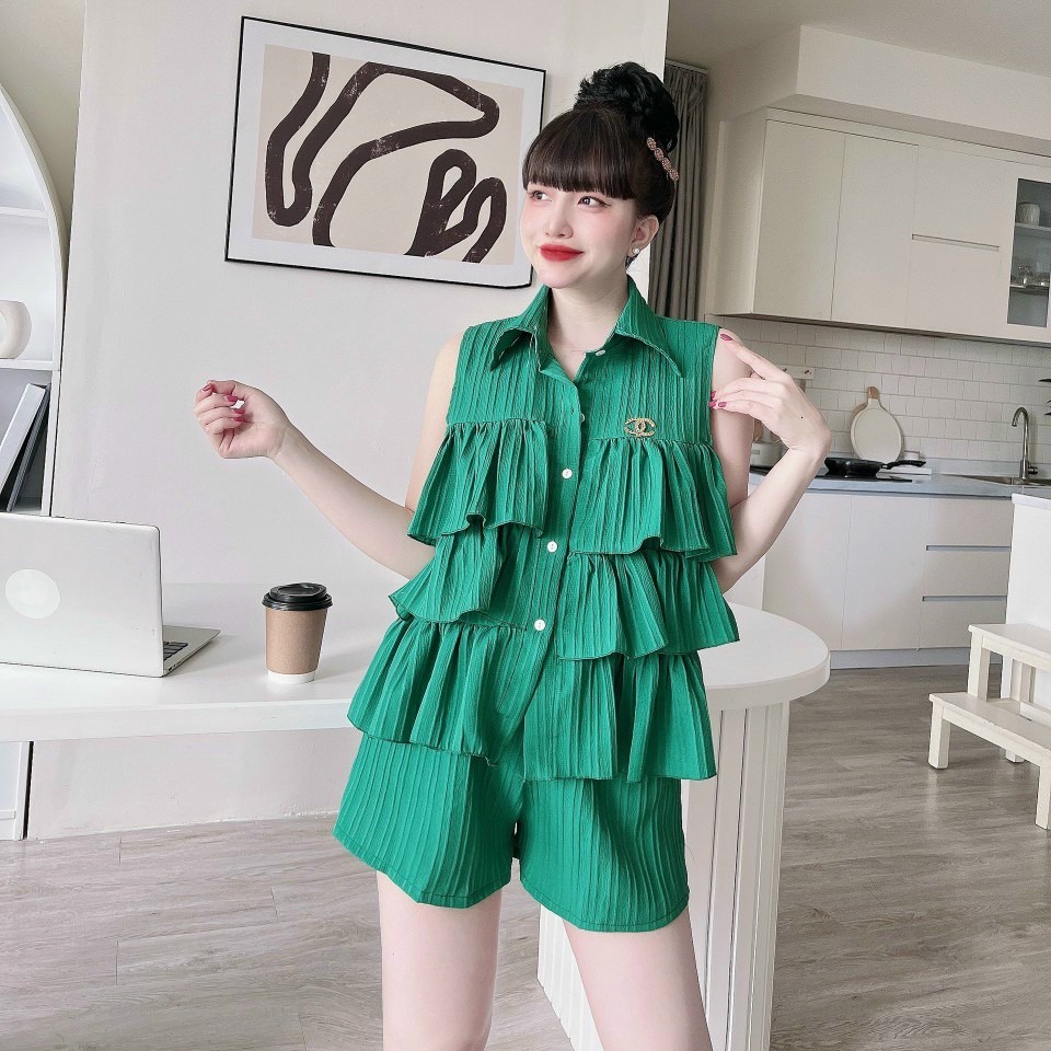 Set đồ Bộ Chất đũi áo Cổ Sơ Mi Sát Nách Kèm Quần Short M496 – Aine