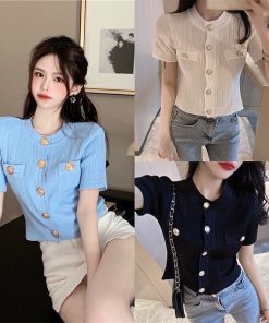 áo Len Cộc Tay Cổ Tròn Gân Nổi Khuy Vàng Màu Trơn Sldca180 – Diepchi Fashion
