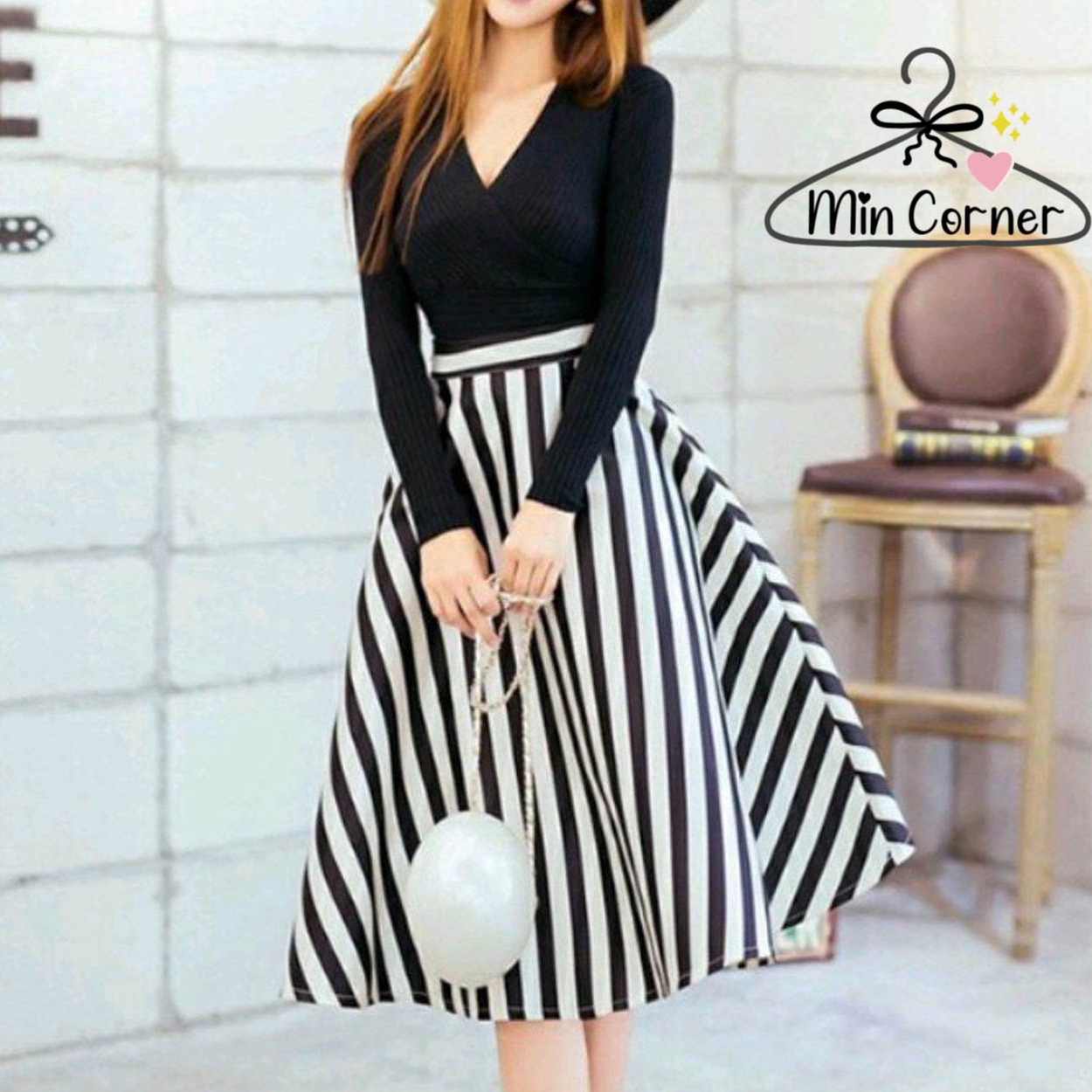 Chân Váy Kẻ Sọc Form Xòe Mv30 – Min Corner