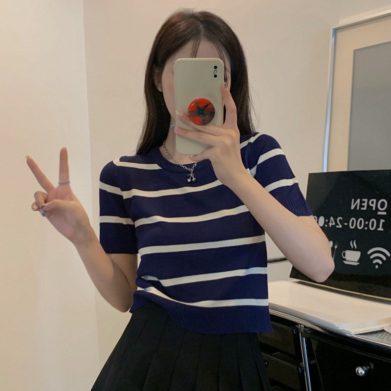 áo Len Cộc Tay Cổ Tròn Dáng Croptop Họa Tiết Kẻ Nhiều Màu Slcxa184 – Chipxinhxk