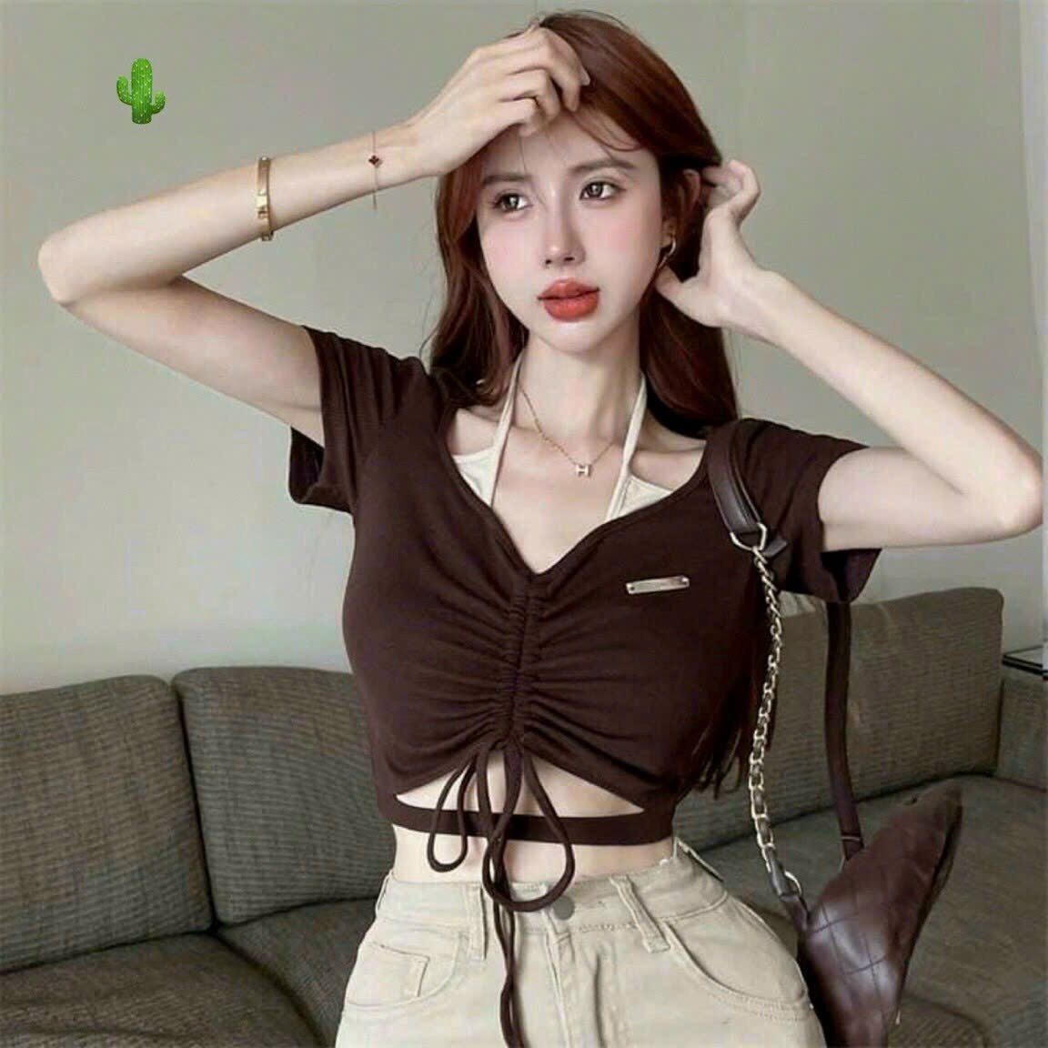 áo Thun Nữ Croptop Cổ Trái Tim Tay Ngắn Dây Rút – Ausa House