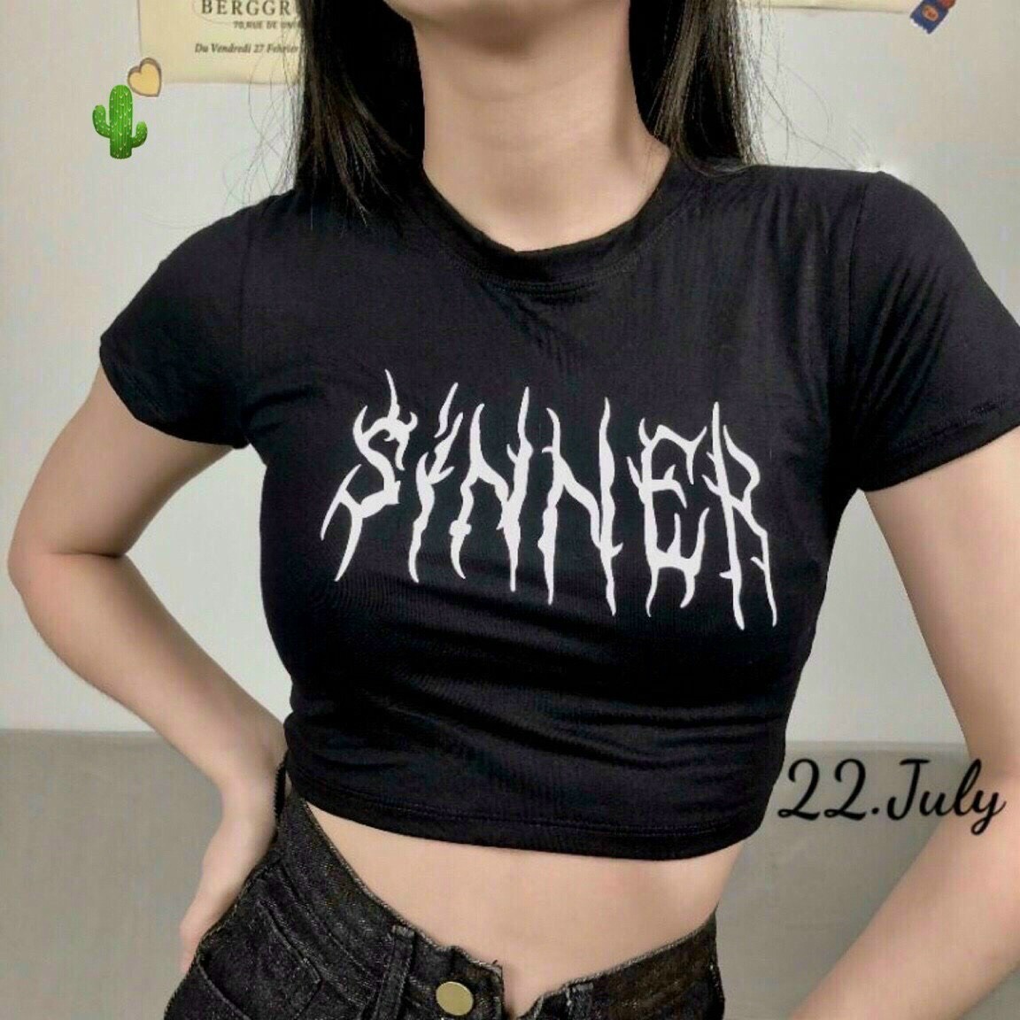 áo Thun Nữ Croptop Cổ Tròn Tay Ngắn Sinner – Ausa House