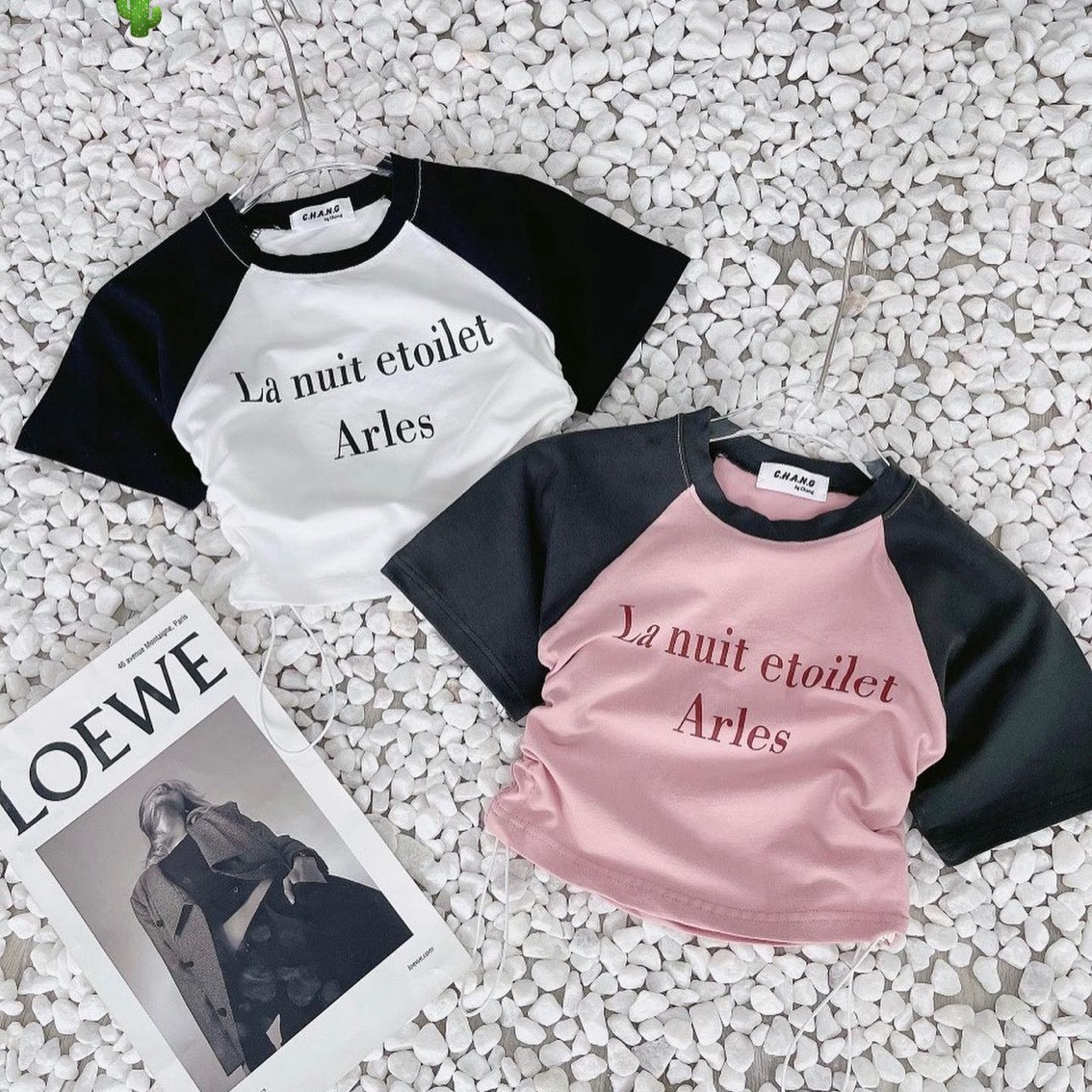 áo Thun Nữ Croptop Cổ Tròn Tay Ngắn La Nuit Etoilet Arles – Ausa House