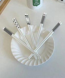 Hộp 5 đôi đũa Gốm Sứ Phong Cách Nhật Bản – Su