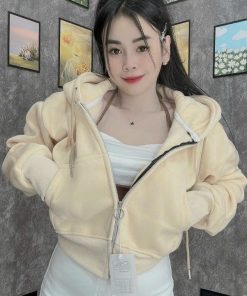 áo Khoác Nỉ Nữ Với Chất Liệu Vải Nỉ Dệt Dáng Form Croptop Lửng Cá Tính Có Nón Trùm đầu Rộng đẹp Kèm Dây Rút áo đẹp Hàng Hot Trend-htm Fashion