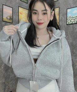 áo Khoác Nỉ Nữ Với Chất Liệu Vải Nỉ Dệt Dáng Form Croptop Lửng Cá Tính Có Nón Trùm đầu Rộng đẹp Kèm Dây Rút áo đẹp Hàng Hot Trend-htm Fashion