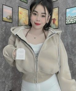áo Khoác Nỉ Nữ Với Chất Liệu Vải Nỉ Dệt Dáng Form Croptop Lửng Cá Tính Có Nón Trùm đầu Rộng đẹp Kèm Dây Rút áo đẹp Hàng Hot Trend-htm Fashion