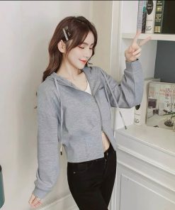 áo Khoác Lửng Croptop Nữ Chất Liệu Nỉ Ngoại Dày Thoáng Mát Có Thêu Chữ Goldenfurit Bao đẹp Hàng Hot Trend-htm Fashion