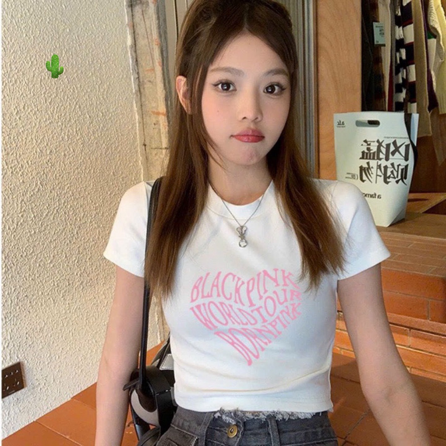 áo Thun Nữ Croptop Cổ Tròn Tay Ngắn Blackpink World Tour Bornpik – Ausa House