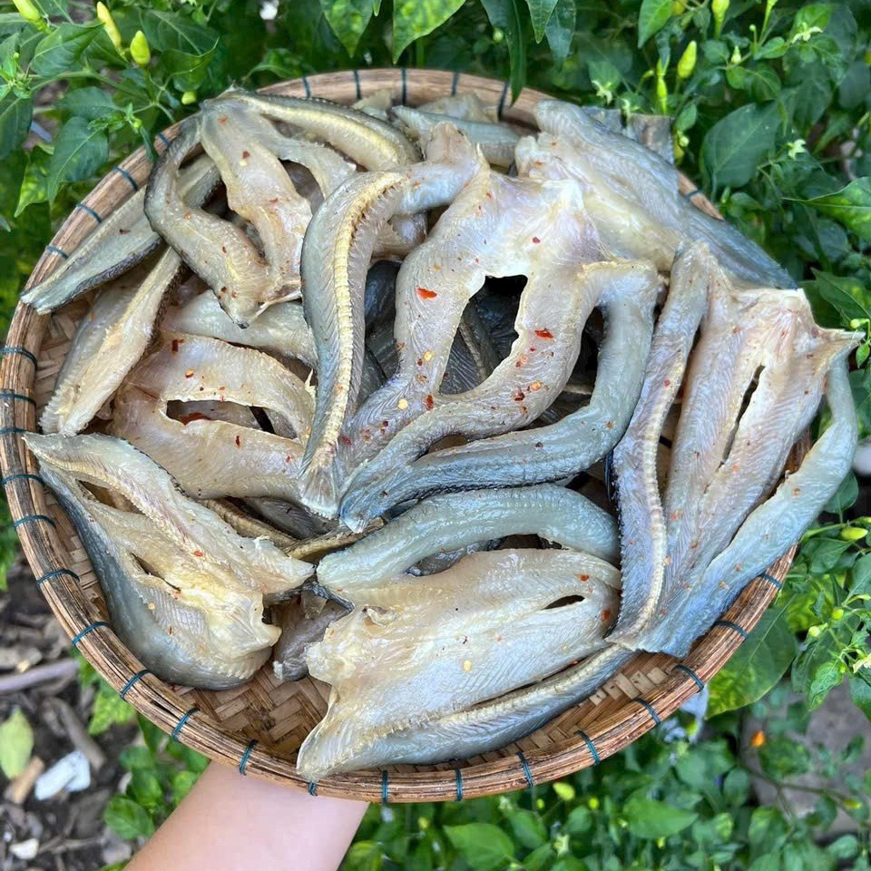 Khô Cá Lóc Non Xẻ Hàng Vừa ăn Bao Ngon 500g – Winnie House