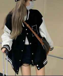 áo Khoác Nỉ Bomber Nữ Nam Thêu Nổi Chữ A Chất Dáng Form Rộng Vải Dày Mịn Kèm Cúc Bấm Siêu Xinh Hàng Hot Trend-htm Fashion