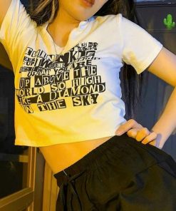áo Thun Nữ Croptop Cổ Tròn Tay Ngắn Chữ In The Sky – Ausa House