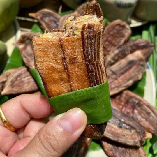 Chuối Xiêm Hồng Sấy Dẻo – đặc Sản Miền Tây Nam Bộ 500g – Winnie House