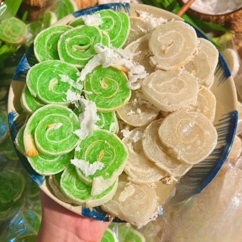 Kẹo Dừa Non Cuộn, Hương Vị Quê Nhà Ngọt Ngào 500g – Winnie House