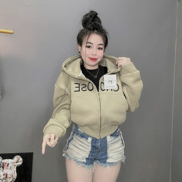 áo Khoác Nỉ Pc Form Lửng Thêu Choose Logo Chống Nắng Thời Trang Nữ Nón To 2 Lớp Basic Trẻ Trung – Tp54