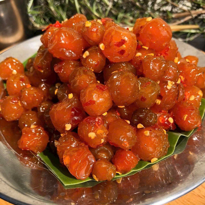 Mận Khía Lắc Muối ớt: 3 Vị Mặn-ngọt-cay, ăn Là Mê 500g – Winnie House