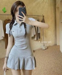 đầm Cổ Trụ Thêu Chữ Xếp Ly – Lê Phương Boutique