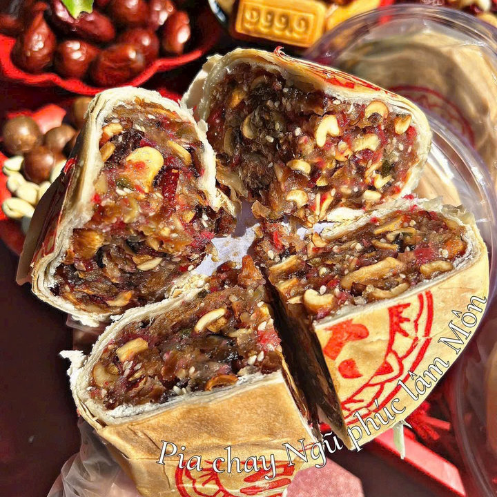 Bánh Pía Ngũ Phúc Lâm Môn: Hương Vị Truyền Thống, Dư Vị An Yên 580g – Winnie House
