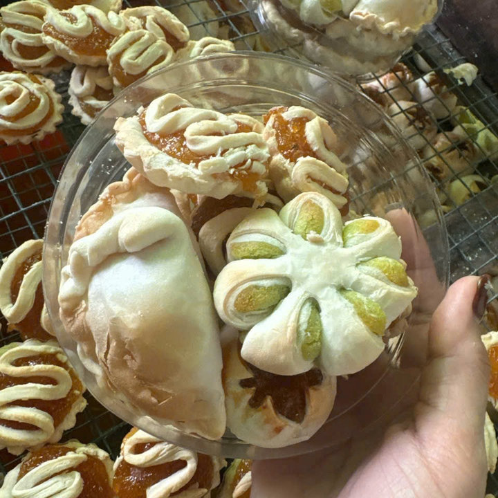 Bánh Khéo Nhân Dừa & Thập Cẩm – Thơm Nức, Giòn Rụm, đậm Vị 350g – Winnie House