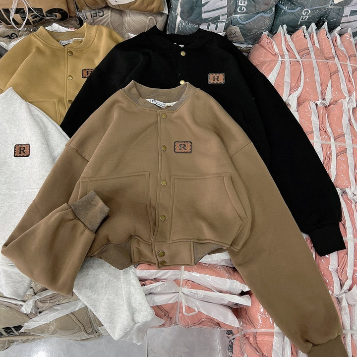 áo Khoác Bomber Nỉ Phối Khuy Bấm Form Croptop Lửng – Htm Fashion